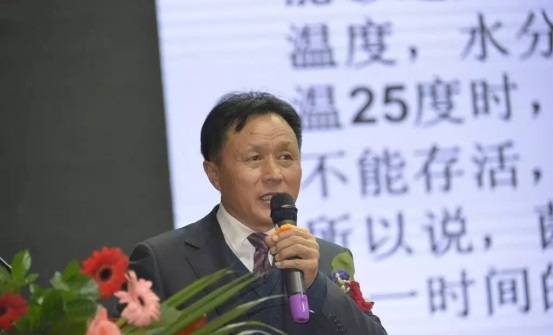 新闻